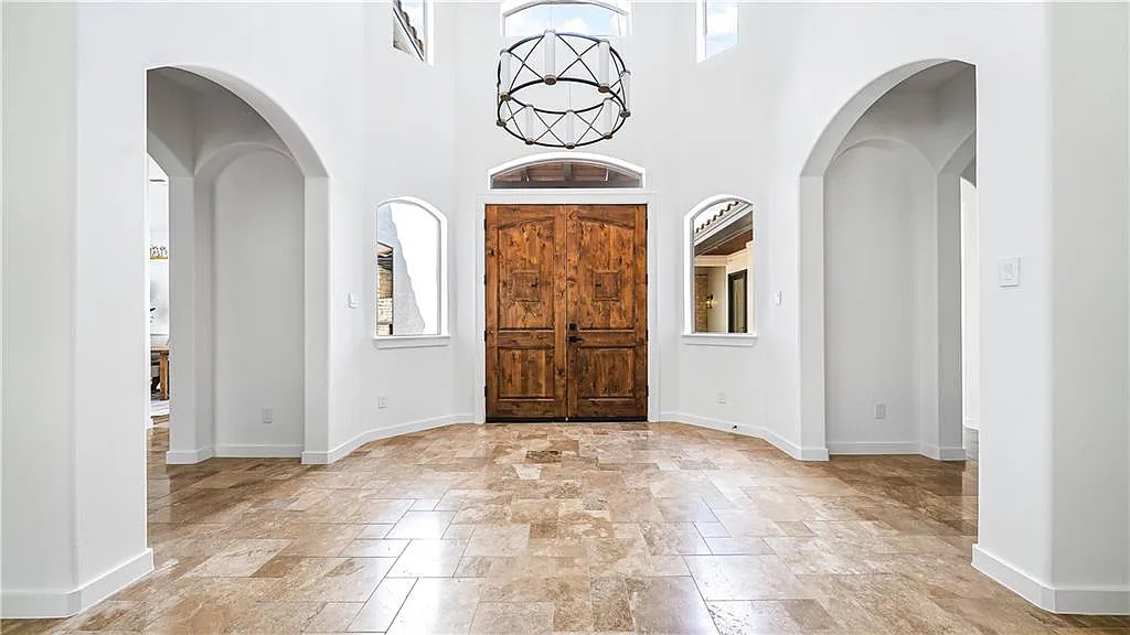 Listing Image #3