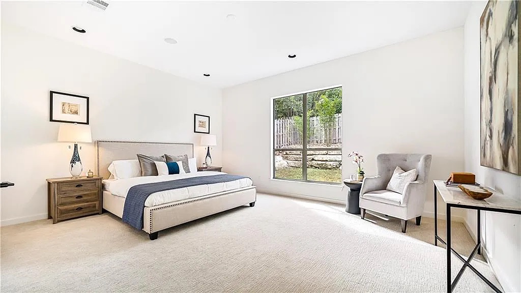 Listing Image #15